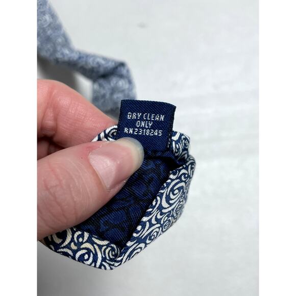 VINEYARD VINES Bundle of 2 Men's Neck Ties 100% Silk Rose Grill Corn Burger - Picture 14 of 16